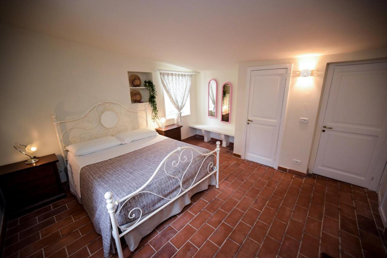 サンタ・カテリーナ Dimora La Cucchiara - Pool - Garden - Parking In Porto Selvaggioヴィラ エクステリア 写真
